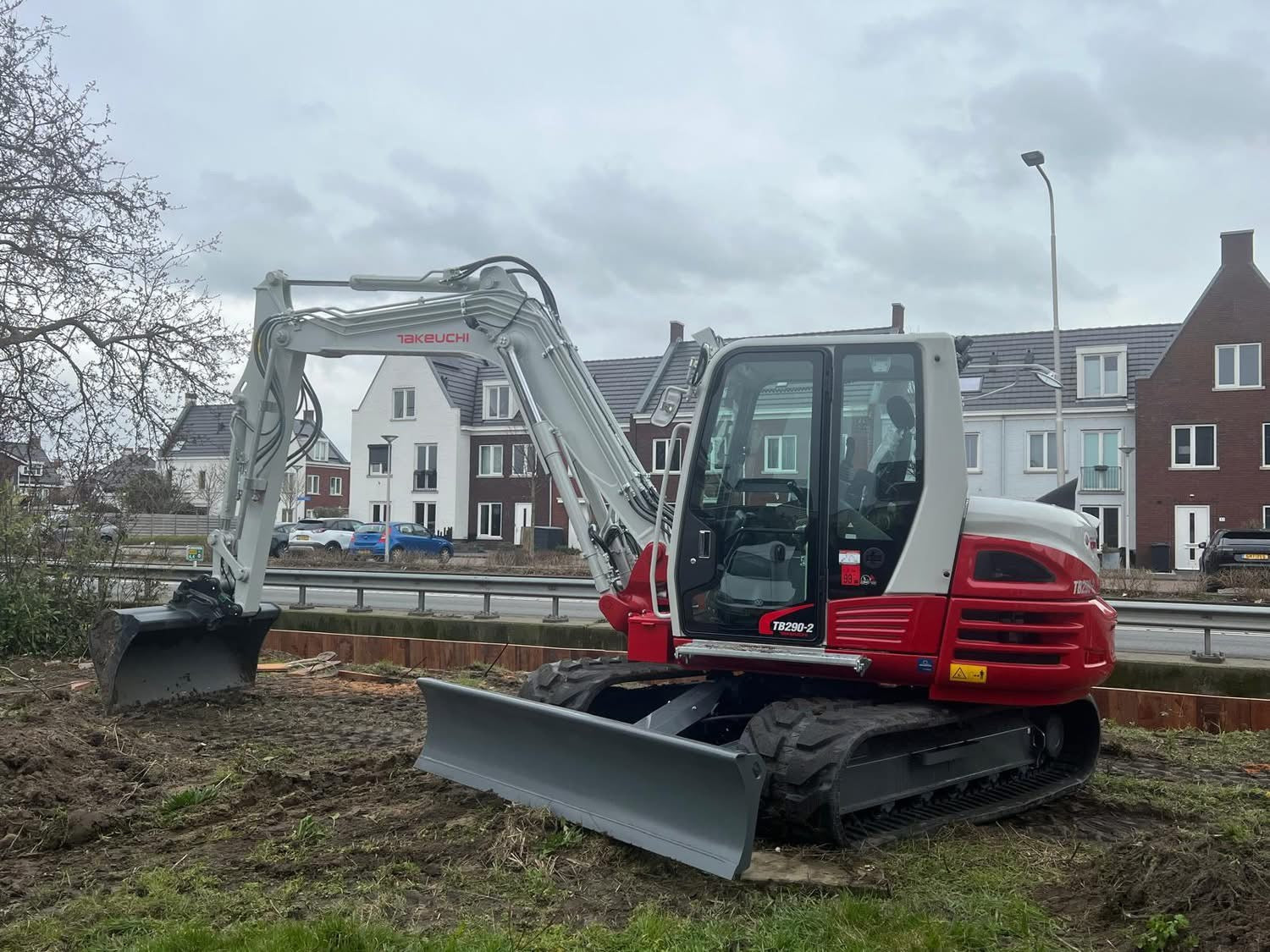 Treeplank Takeuchi Rond zijbalk 900mm (TB290)
